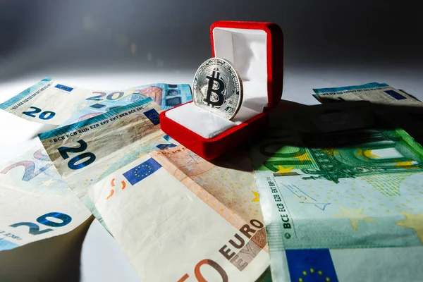 Gold Souvenir Coin Bitcoin Lies Gift Box Jewelry Background Euro — Stock Photo, Image