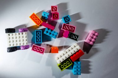 Çocuk eğitim oyuncakları ile Oyunlar