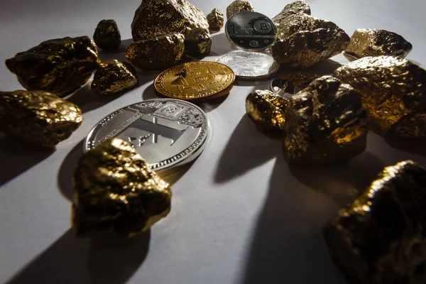 Bitcoin Zlaté Mince Hromada Zlata Bitcoin Kryptoměn Obchodního Konceptu — Stock fotografie