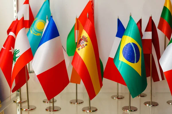 Dünya Ulusal bayrakları, görünümü kapatın