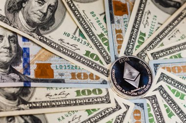 Ethereum kripto para birimi dolar notlar üzerinde 