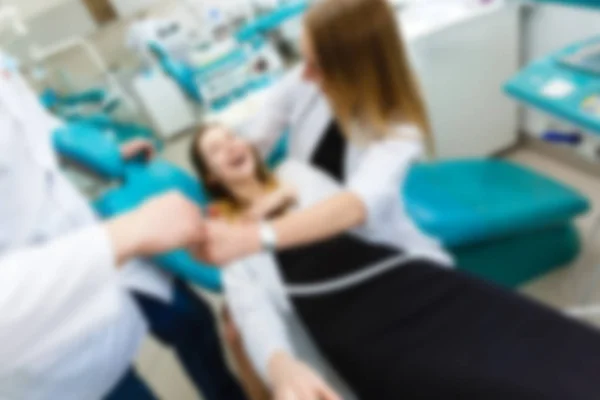 Imagem Borrão Menina Sentada Escritório Dentistas Para Uso Segundo Plano — Fotografia de Stock