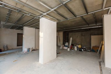 İnşaat ve tadilat altında daire