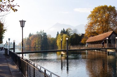 Çin şehrindeki parkın güzel manzarası