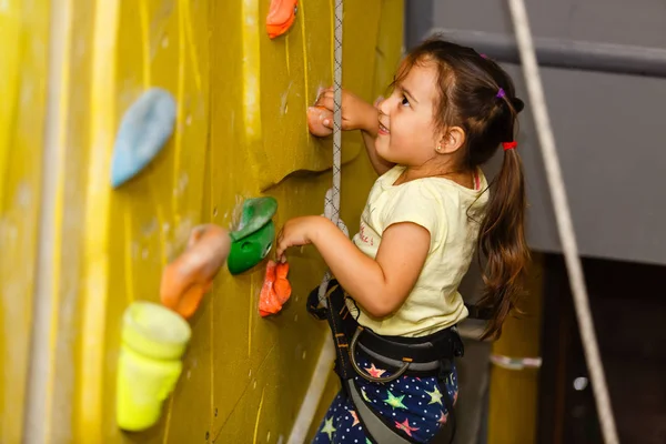Little Girl Ascending Outdoor Rock Climbing Gym — Stock Photo, Image