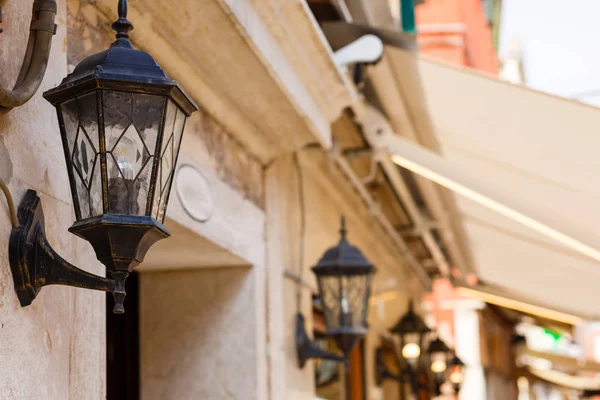 Krásné Staré Pouliční Lampa Pozadí Benátky Staré Město Benátky — Stock fotografie