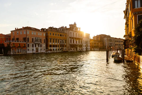 Boote Bei Sonnenaufgang Venedig Schöner Blick Auf Den Canal Grande — Stockfoto