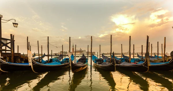Góndolas Venecia Luz Mañana Italia —  Fotos de Stock