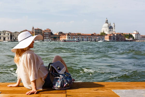 Junges Mädchen Venedig Italien Europa — Stockfoto