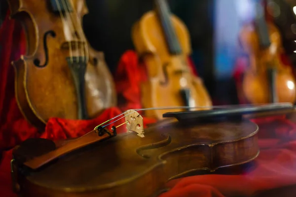 Violino Estilo Vintage Fundo Madeira — Fotografia de Stock