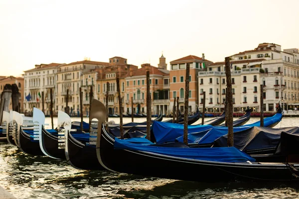 View Classical Picture Venetian Canal Gondolas Venice Italy — Stock Photo, Image