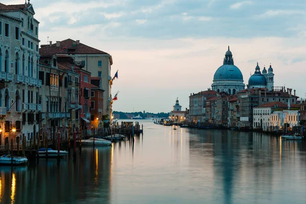 Salida Del Sol Venecia Agua Lisa Canal — Foto de Stock