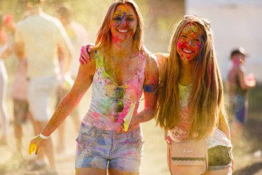 Kiev, Ukrayna - 13 Ağustos 2017: Kutlama renk Holi Festival