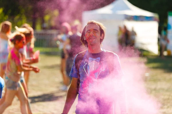 Kiev Ukraine August 2017 Celebrants Color Holi Festival — Stock Photo, Image