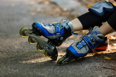 Paten bacaklar skatepark içinde kapatın. Düşük bölümü.