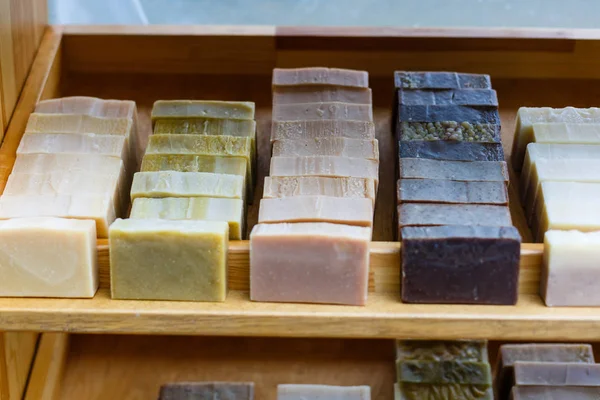 Stukken Handgemaakte Zeep Houten Planken — Stockfoto