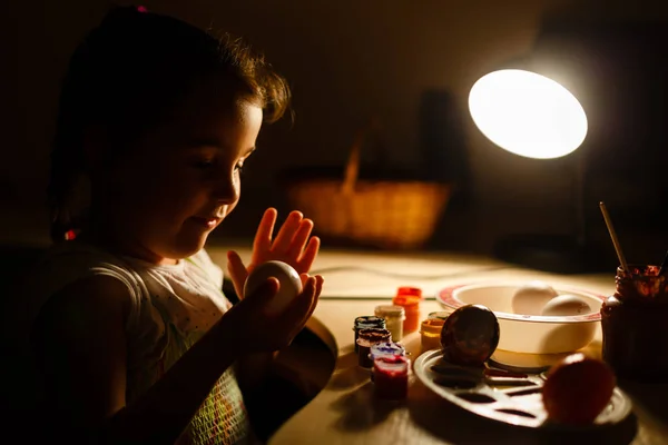 Cute Little Girl Drawing Paint Easter Eggs Sitting Table — Stock Photo, Image