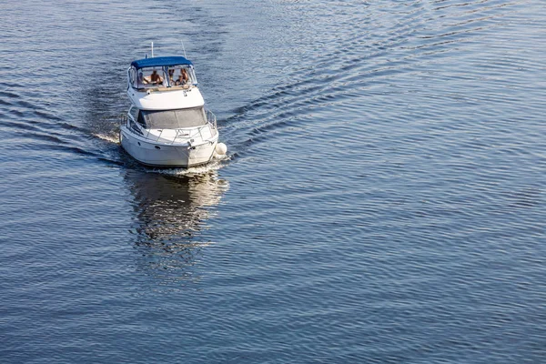 Barco Blanco Lujo Mar Azul — Foto de Stock