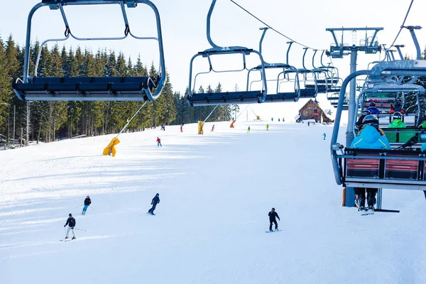 Panoramiczny Widok Ośrodek Sportowy Zimowe Wakacje — Zdjęcie stockowe