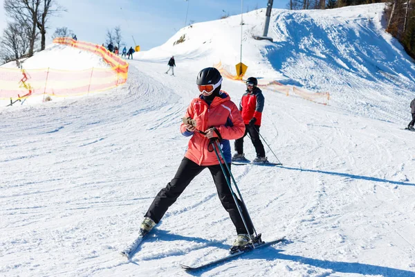 Cárpatos Bukovel Ucrânia Janeiro 2017 Estância Esqui Nas Montanhas — Fotografia de Stock