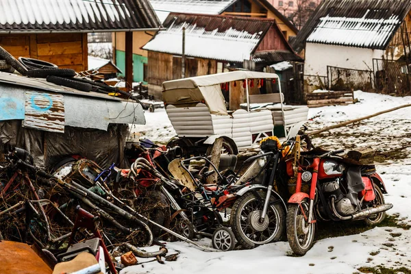 Zlomený Pojetí Vozidla Rozdrcené Motocykly Ulici Zimní — Stock fotografie