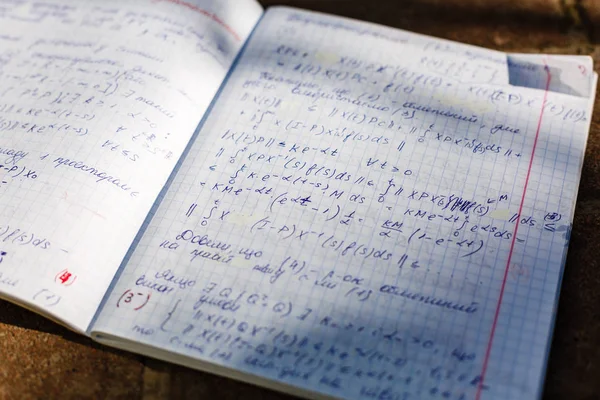 Zavřít Pohled Školní Notebook Matematické Vzorce — Stock fotografie
