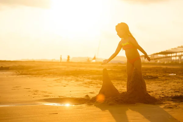 Happy Girl Having Fun Tropical Ocean Beach Sunset — Stock Photo, Image