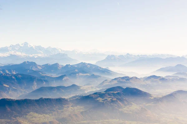 Panoramautsikt Över Schweiz Alperna Utsikt Från Flygplans Fönstret — Gratis stockfoto