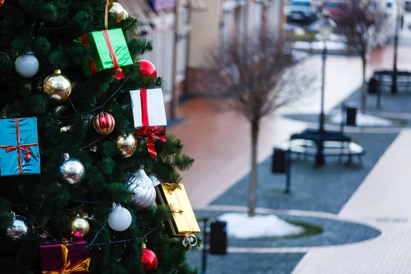 Şehirde Noel ağacı 