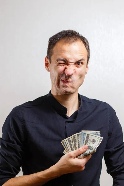 Retrato Homem Segurando Dinheiro Isolado Fundo Branco — Fotografia de Stock