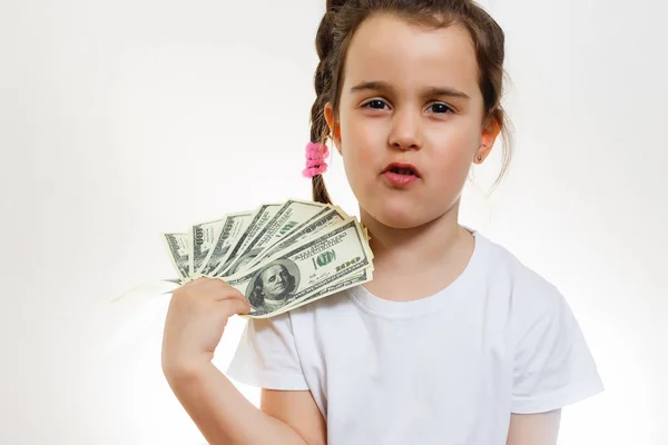 Vrolijke Brunette Meisje Houdt Dollars Witte Achtergrond — Stockfoto
