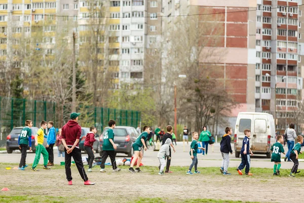 Treinador Fica Frente Seus Alunos Instruções Antes Treinamento — Fotografia de Stock