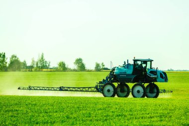 gps navigasyon herbisitler ile kendinden tahrikli püskürtücü bahar alanı kolu