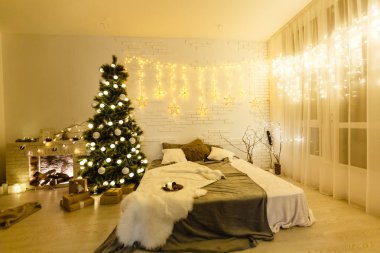 Noel süslemeleri ile rahat ışık iç 