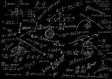 Matematik formülleri tahta üzerinde beyaz tebeşir tarafından yazılmış