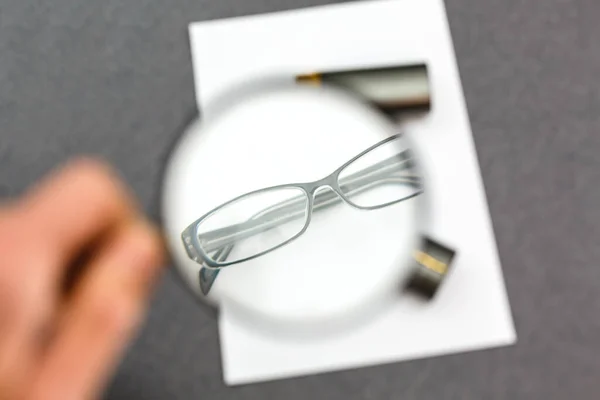 Gafas Sobre Papel Con Oficina Del Ingeniero — Foto de Stock