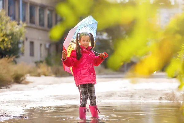 Adorable Little Girl Holding White Umbrella Standing Puddle Warm Autumn — Stock Photo, Image