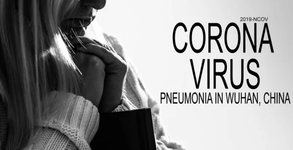 Femme Prie Cause Virus Couronne Femme Malade — Photo