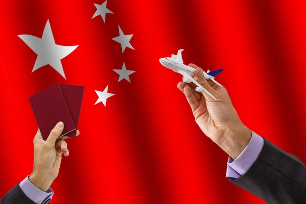 Die Flagge Chinas Und Das Flugzeug Das Konzept Des Reisens — Stockfoto