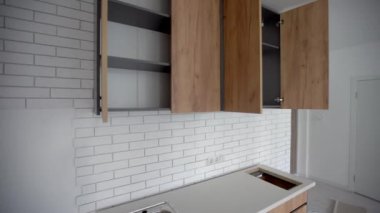 Ev Geliştirme Mutfağı Silme Görünümü yeni bir mutfağa yüklendi