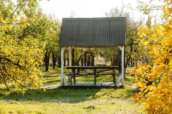 Houten Prieel Het Najaarspark — Stockfoto