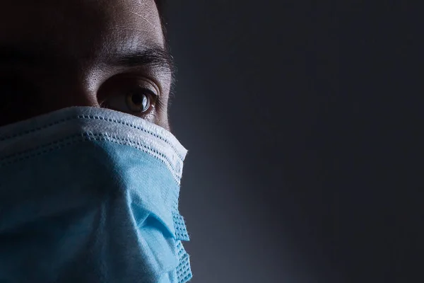 Людина Захисній Масці Вірус H1N1 — стокове фото
