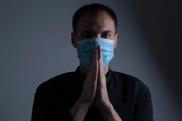 Hombre Con Una Máscara Protectora Virus H1N1 —  Fotos de Stock