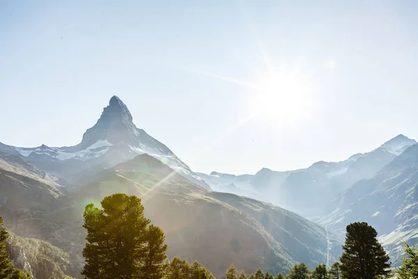 Vedere Frumoasă Satului Vechi Fundal Vârf Matterhorn Zermatt Elveția — Fotografie, imagine de stoc