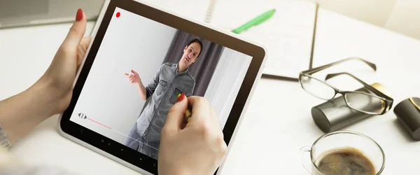 Vidéo Leçons Sur Écran Tablette Apprentissage Ligne — Photo