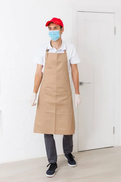 Food Goods Delivery Coronavirus Pandemic Deliveryman Uniform Man Protective Medical — Stock Photo, Image