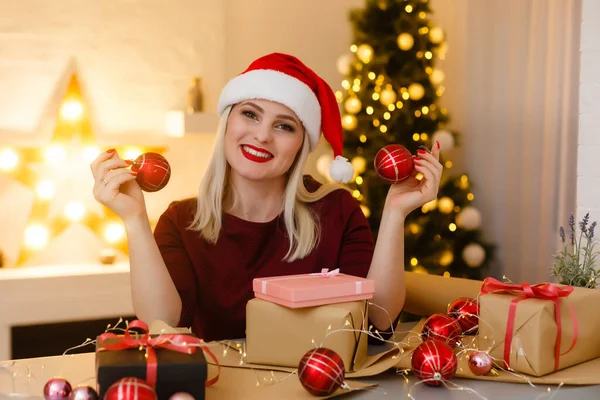 Portrait Young Woman Preparations Christmas Home — Stock Photo, Image