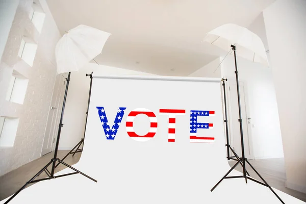 Głosowanie Studio Fotograficzne Izolowane Białym Tle — Zdjęcie stockowe