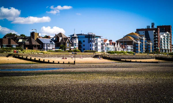 Приморський Будинків Поруч Пляжем Chalkwell Великобританія — стокове фото