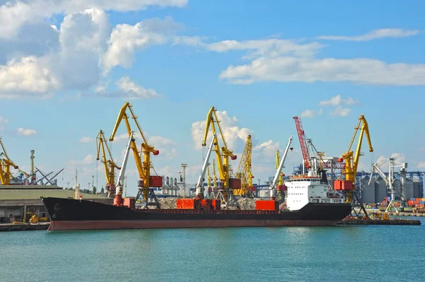 Bulk Cargo Ship Port Crane Bridge Odessa Ukraine — Stock Photo, Image